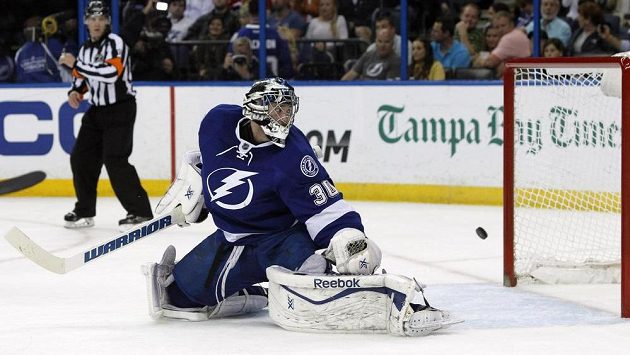 Brankář Tampy Ben Bishop, jeden z adeptů na Vezinovu trofej. Brankář Tampy Ben Bishop, jeden z adeptů na Vezinovu trofej.