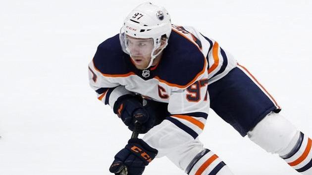 Největší hvězdou úvodního kompletního týdne sezony NHL byl vyhlášen kapitán Edmontonu Connor McDavid Největší hvězdou úvodního kompletního týdne sezony NHL byl vyhlášen kapitán Edmontonu Connor McDavid