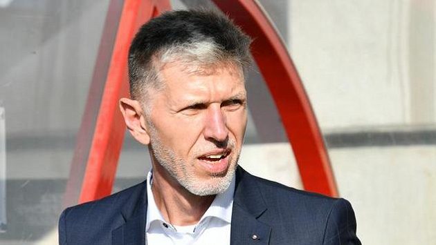 Jaroslav Šilhavý na lavičce národního týmu. Jaroslav Šilhavý na lavičce národního týmu.