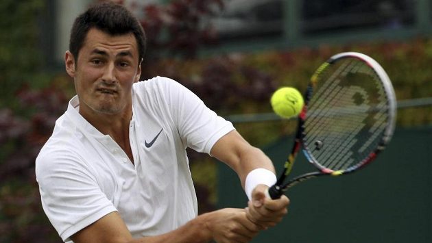 Australan Bernard Tomic se rozloučil s Wimbledonem hned v 1. kole. Australan Bernard Tomic se rozloučil s Wimbledonem hned v 1. kole.