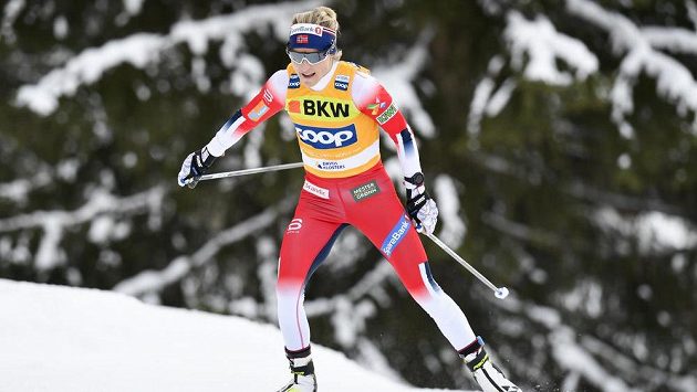 Norka Therese Johaugová ovládla závod s hromadným startem na 10 km Norka Therese Johaugová ovládla závod s hromadným startem na 10 km