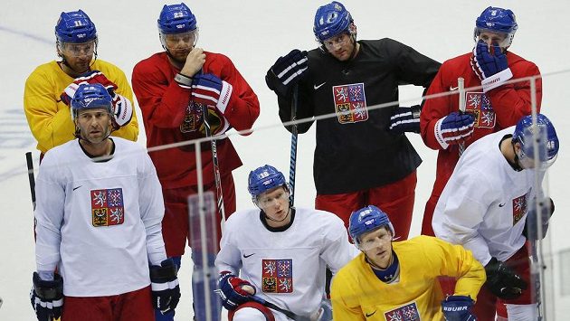 Čeští hokejisté se chystají na vstup do olympijského turnaje. Čeští hokejisté se chystají na vstup do olympijského turnaje.