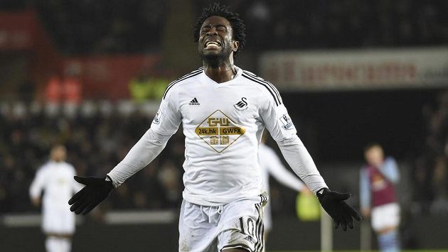 Útočník Swansea Bony Wilfried bude možná brzy oblékat dres Citizens. Útočník Swansea Bony Wilfried bude možná brzy oblékat dres Citizens.