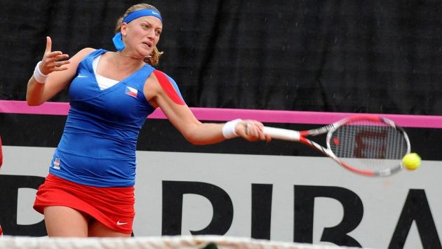 Tenistka Petra Kvitová v utkání proti Saře Erraniové. Tenistka Petra Kvitová v utkání proti Saře Erraniové.