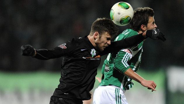 Marek Kysela (vlevo) se stává oporou Jablonce. Marek Kysela (vlevo) se stává oporou Jablonce.