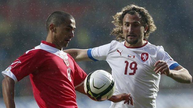 Petr Jiráček (vpravo) v kvalifikačním utkání na MS s Maltou. Petr Jiráček (vpravo) v kvalifikačním utkání na MS s Maltou.