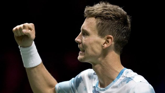 Český tenista Tomáš Berdych má v Rotterdamu výbornou formu. Už se probojoval do semifinále. Český tenista Tomáš Berdych má v Rotterdamu výbornou formu. Už se probojoval do semifinále.