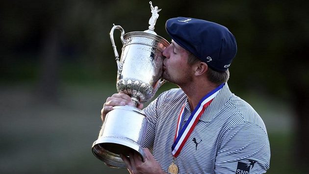 The US Open winner’s girlfriend shocked the fans.  A good pig came out of the pet