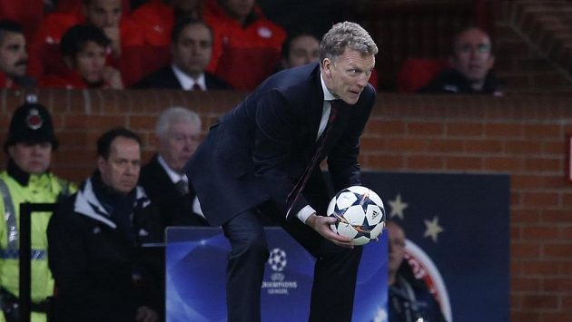 Trenér Manchesteru United David Moyes v zápase s Olympiakosem. Trenér Manchesteru United David Moyes v zápase s Olympiakosem.