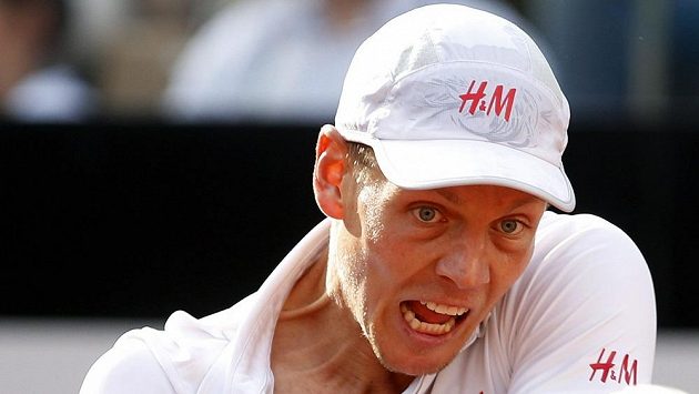 Tomáš Berdych vložil do bitvy s Nadalem veškeré své úsilí... Tomáš Berdych vložil do bitvy s Nadalem veškeré své úsilí...