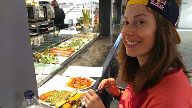Eva Samková si pobyt ve Španělsku před světovým šampionátem zpestřila v Barceloně. Eva Samková si pobyt ve Španělsku před světovým šampionátem zpestřila v Barceloně.