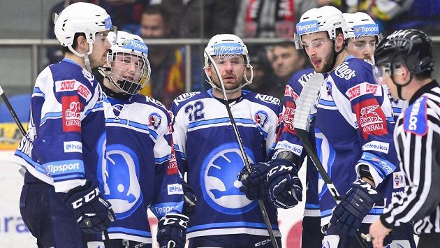 Budou se takto hokejisté Plzně radovat i v pátek večer z postupu do předkola play off? Budou se takto hokejisté Plzně radovat i v pátek večer z postupu do předkola play off?