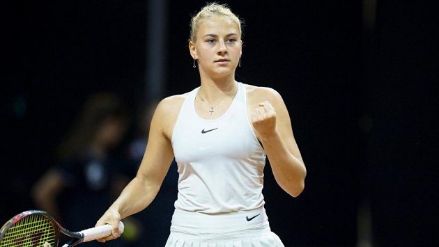 Marta Kosťuková. Marta Kosťuková.