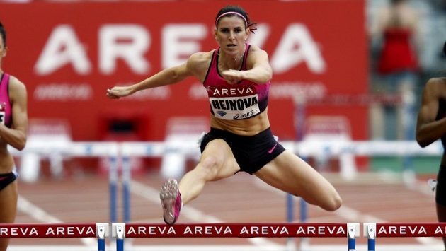 Zuzana Hejnová na mítinku Dimantové ligy v Paříži, kde si doběhla pro další triumf na trati 400 metrů překážek. Zuzana Hejnová na mítinku Dimantové ligy v Paříži, kde si doběhla pro další triumf na trati 400 metrů překážek.