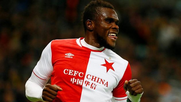 Michael Ngadeu-Ngadjui se raduje, v utkání Evropské ligy na hřišti Astrany vstřelil vedoucí branku Slavie. Michael Ngadeu-Ngadjui se raduje, v utkání Evropské ligy na hřišti Astrany vstřelil vedoucí branku Slavie.