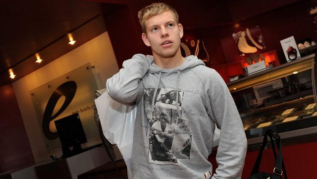 Útočník Matěj Vydra během srazu reprezentace v NH Hotel na Smíchově. Útočník Matěj Vydra během srazu reprezentace v NH Hotel na Smíchově.