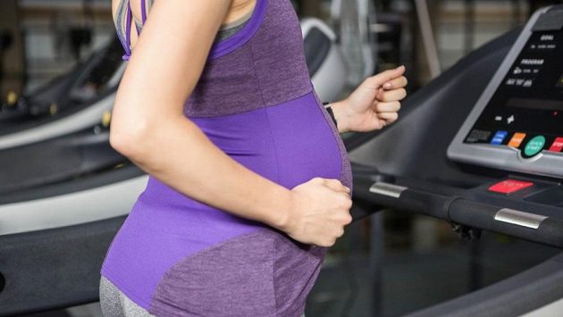 Těhotenství s sebou přináší mnoho změn v těle. Těhotenství s sebou přináší mnoho změn v těle.