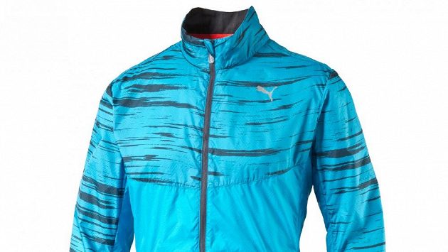 Puma Running Graphic Jacket není jen tak obyčejná větrovka. Puma Running Graphic Jacket není jen tak obyčejná větrovka.