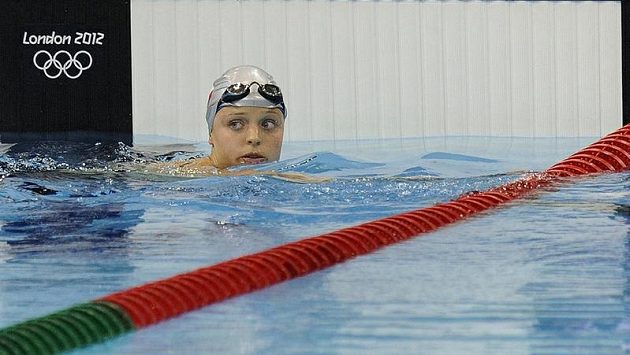 Simona Baumrtová se do finále znakařské stovky neprobojovala. Simona Baumrtová se do finále znakařské stovky neprobojovala.