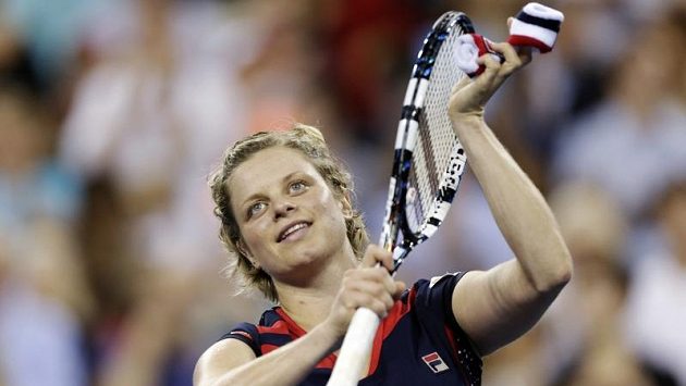 Kim Clijstersová se loučí s diváky. Kim Clijstersová se loučí s diváky.