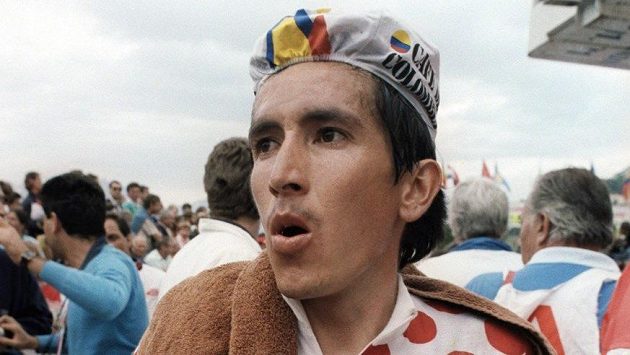 Kolumbijský cyklista Luis Herrera na snímku z července roku 1987 při Tour de France. Kolumbijský cyklista Luis Herrera na snímku z července roku 1987 při Tour de France.