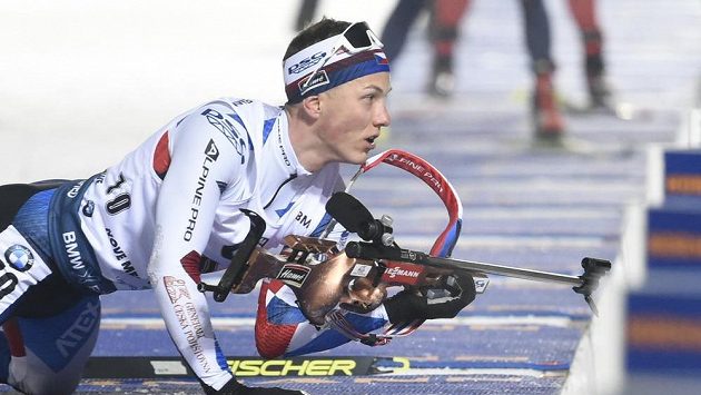 Jakub Štvrtecký na střelnici během sprintu v rámci SP v Novém Městě na Moravě. Jakub Štvrtecký na střelnici během sprintu v rámci SP v Novém Městě na Moravě.
