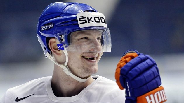 Obránce Ladislav Šmíd na tréninku české hokejové reprezentace Obránce Ladislav Šmíd na tréninku české hokejové reprezentace