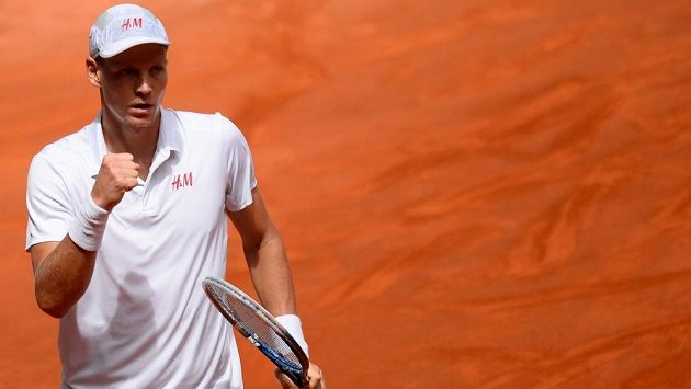 Tomáš Berdych se raduje z postupu do semifinále turnaje v Madridu. Tomáš Berdych se raduje z postupu do semifinále turnaje v Madridu.