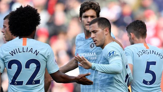 Fotbalisté Chelsea slaví, vyhráli na půdě Southamptonu 3:0. Fotbalisté Chelsea slaví, vyhráli na půdě Southamptonu 3:0.