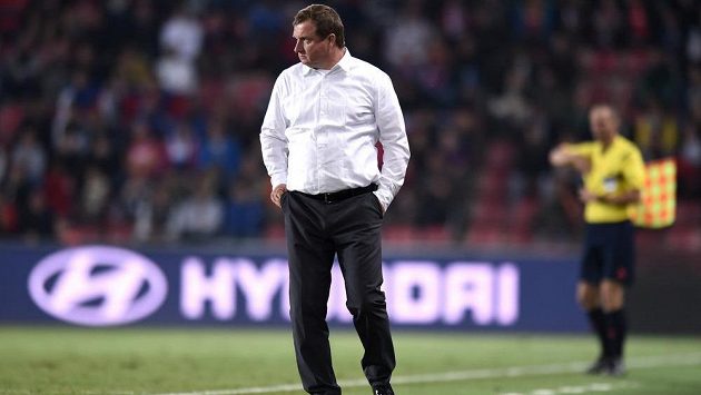 Trenér Pavel Vrba bude hráčům připomínat, že Island je jiný soupeř... Trenér Pavel Vrba bude hráčům připomínat, že Island je jiný soupeř...