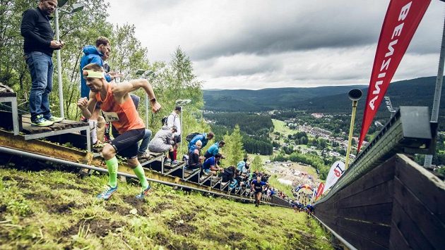 Tomáš Čelko se postaral o nový rekord na Red Bull 400. Tomáš Čelko se postaral o nový rekord na Red Bull 400.