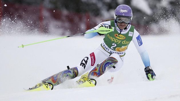 Šárka Strachová během slalomu ve švýcarském středisku Crans Montana. Šárka Strachová během slalomu ve švýcarském středisku Crans Montana.