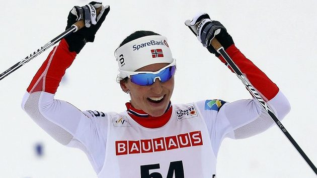 Radost norské lyžařky Marit Björgenové v cíli závodu na 10 km. Radost norské lyžařky Marit Björgenové v cíli závodu na 10 km.