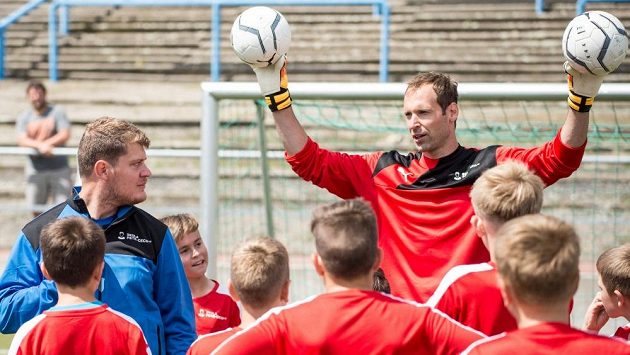 Petr Čech si za AS Řím nejspíš nezachytá, klub koupil brankáře z Kodaně Petr Čech si za AS Řím nejspíš nezachytá, klub koupil brankáře z Kodaně