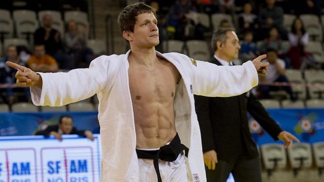 Judista Pavel Petřikov ovládl Evropský pohár v Praze, v kategorii do 60 kilogramů vyhrál všech pět zápasů. Judista Pavel Petřikov ovládl Evropský pohár v Praze, v kategorii do 60 kilogramů vyhrál všech pět zápasů.