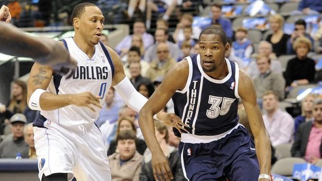 Oklahomský Durant se v utkání proti Dallasu zaskvěl. Oklahomský Durant se v utkání proti Dallasu zaskvěl.
