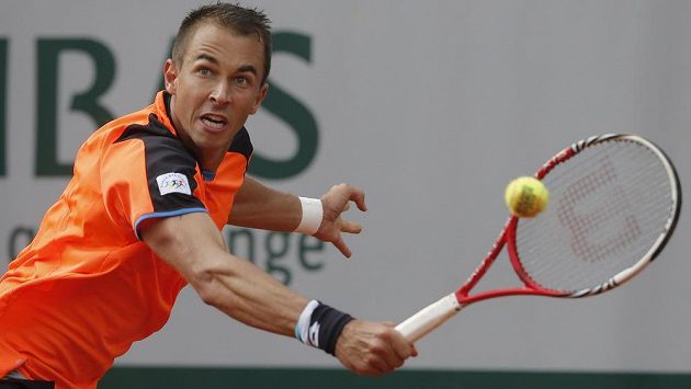 Tenista Lukáš Rosol na svého soupeře Fabia Fogniniho z Itálie nestačil. Tenista Lukáš Rosol na svého soupeře Fabia Fogniniho z Itálie nestačil.