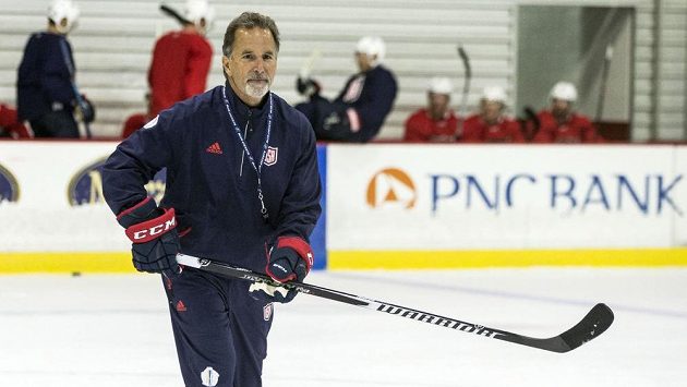 Kouč hokejistů USA John Tortorella. Kouč hokejistů USA John Tortorella.