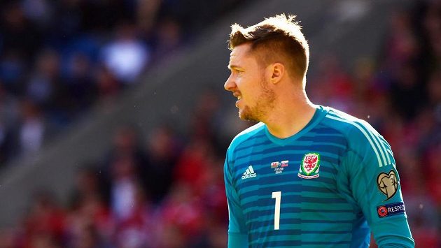 Wayne Hennessey v dresu Walesu v zápase proti Slovákům. Wayne Hennessey v dresu Walesu v zápase proti Slovákům.