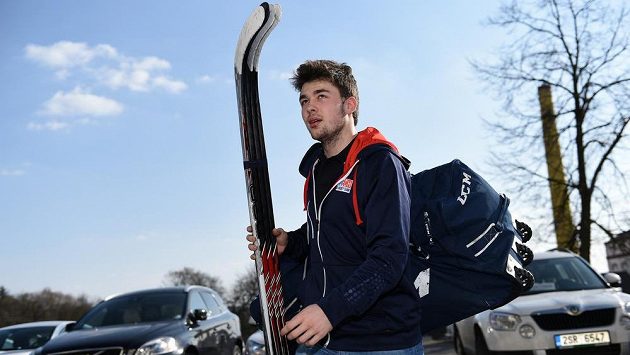 Hokejový útočník Dominik Simon Hokejový útočník Dominik Simon