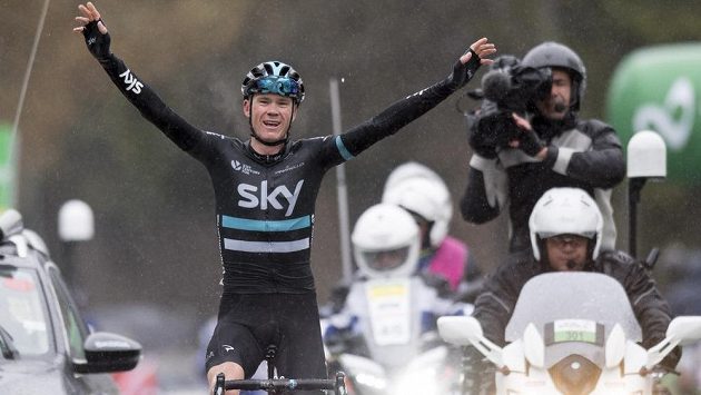 Christopher Froome z týmu Sky slaví vítězství ve 4. etapě závodu Kolem Romandie. Christopher Froome z týmu Sky slaví vítězství ve 4. etapě závodu Kolem Romandie.