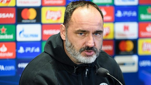 Trenér Slavie Praha Jindřich Trpišovský. Trenér Slavie Praha Jindřich Trpišovský.