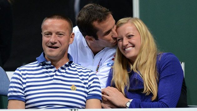 Tenisový pár Radek Štěpánek (uprostřed) a Petra Kvitová loni při semifinále Davis Cupu mezi Českou republikou a Argentinou. Tenisový pár Radek Štěpánek (uprostřed) a Petra Kvitová loni při semifinále Davis Cupu mezi Českou republikou a Argentinou.