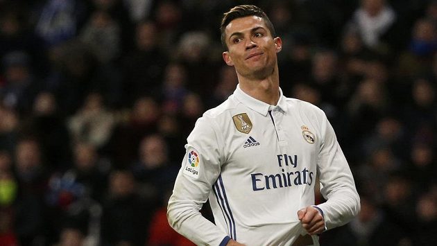 Portugalský fotbalista Realu Madrid Cristiano Ronaldo. Portugalský fotbalista Realu Madrid Cristiano Ronaldo.