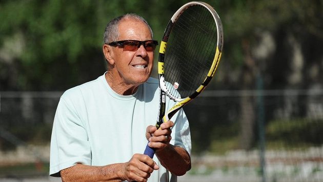 Americký tenisový trenér Nick Bollettieri během návštěvy v Česku. Americký tenisový trenér Nick Bollettieri během návštěvy v Česku.