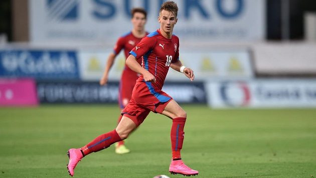 Reprezentant do 21 let Václav Černý přispěl dvěma góly k vítězství 4:1 nad Maltou. Reprezentant do 21 let Václav Černý přispěl dvěma góly k vítězství 4:1 nad Maltou.