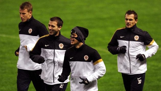 Trénink fotbalistů pražské Sparty na stadiónu v Bilbau. Trénink fotbalistů pražské Sparty na stadiónu v Bilbau.