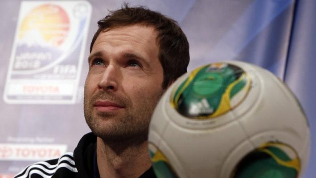 Brankář Petr Čech se už na duely Evropské ligy proti Spartě těší. Brankář Petr Čech se už na duely Evropské ligy proti Spartě těší.