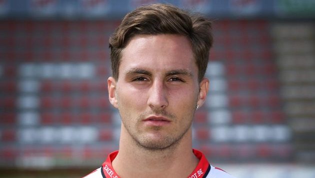 Stefan Simič z Mouscronu. Stefan Simič z Mouscronu.