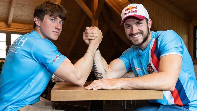 Bratři kanoisté Petr (vlevo) a Martin Fuksovi. Bratři kanoisté Petr (vlevo) a Martin Fuksovi.